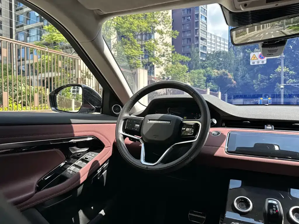 Land Rover Evoque — фото 2