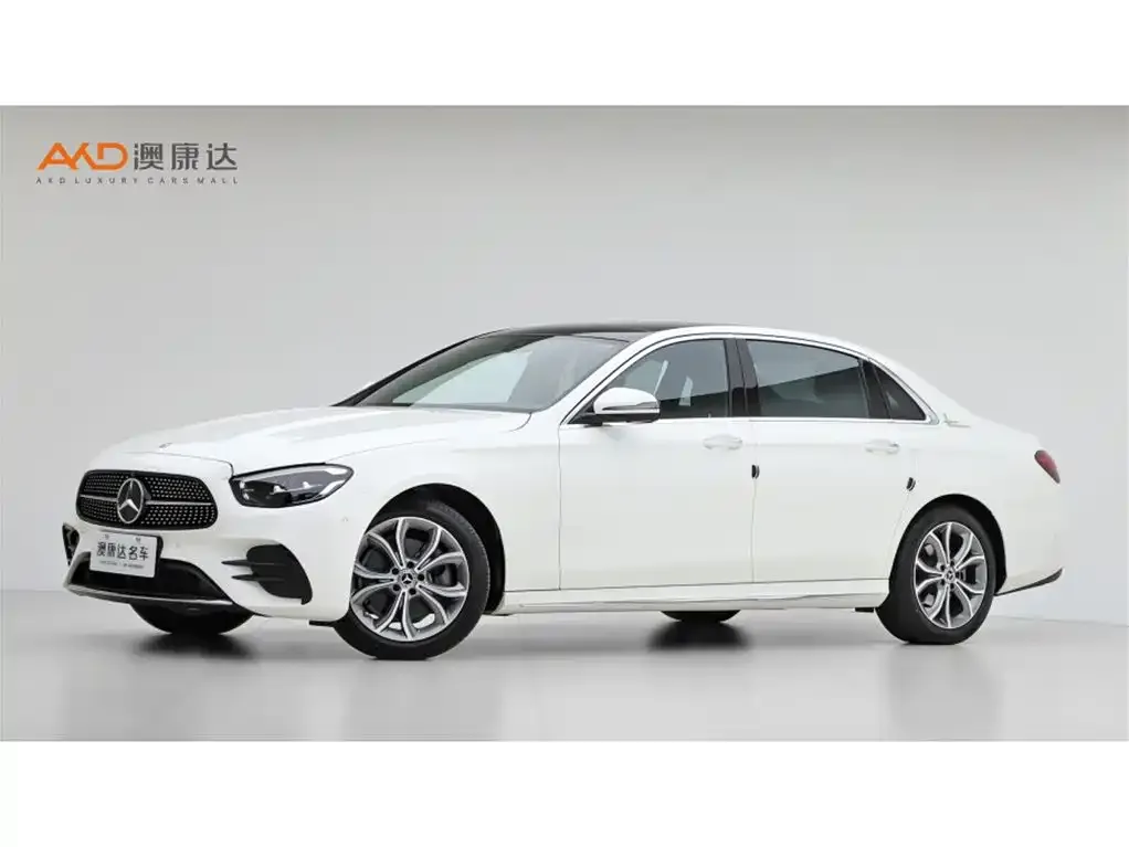 Mercedes-Benz E-Class — фото 1