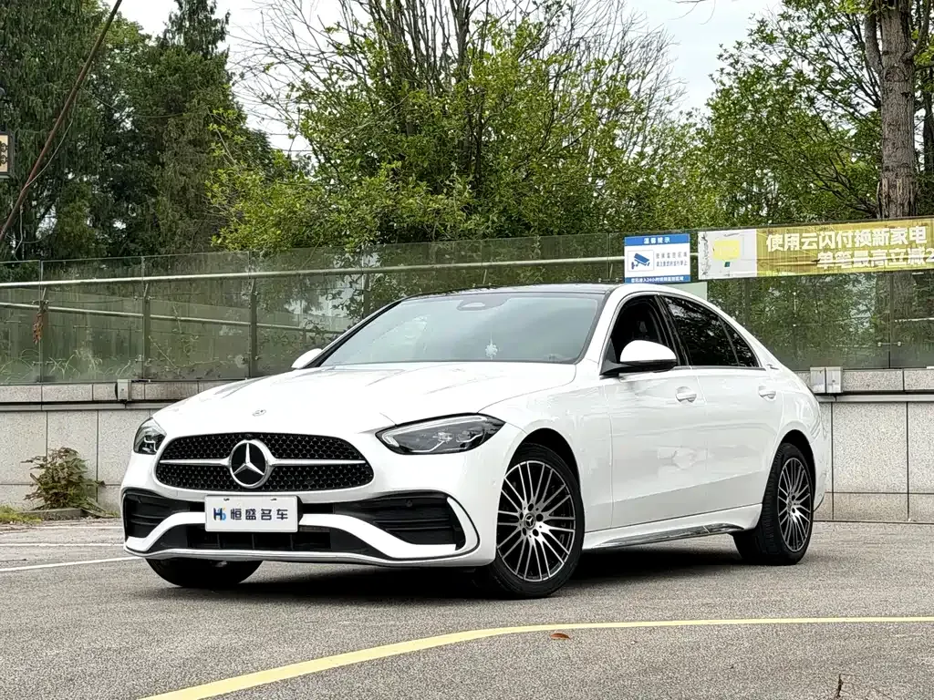 Mercedes-Benz C-Class — фото 1