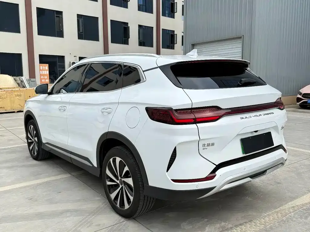BYD PLUS New Energy — фото 7