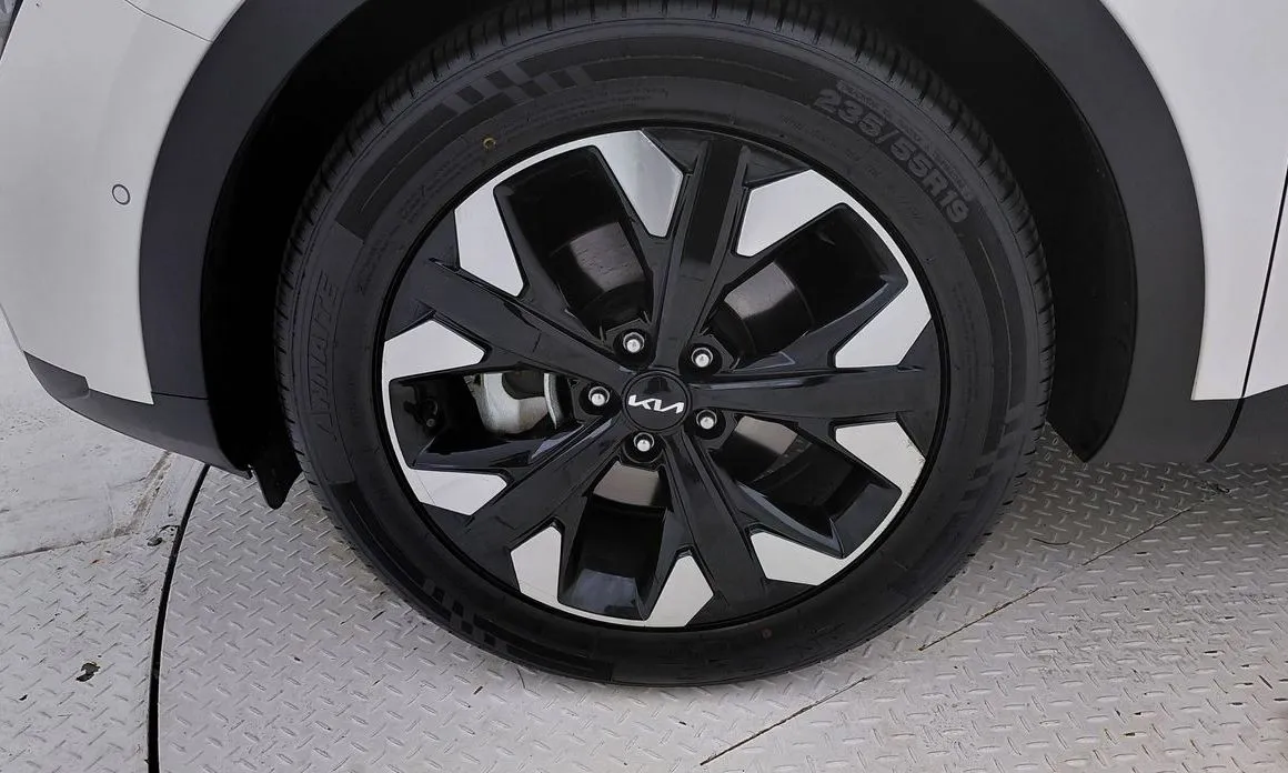 Kia Sportage — фото 5