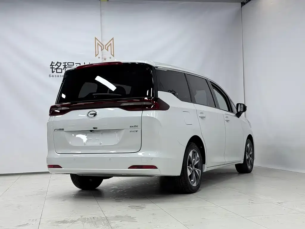 GAC Motor Trumpchi M6 — фото 3