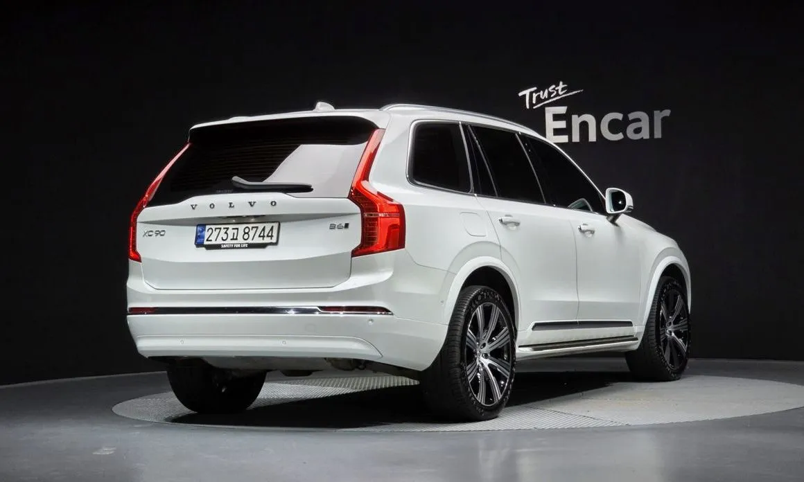 Volvo XC90 — фото 5