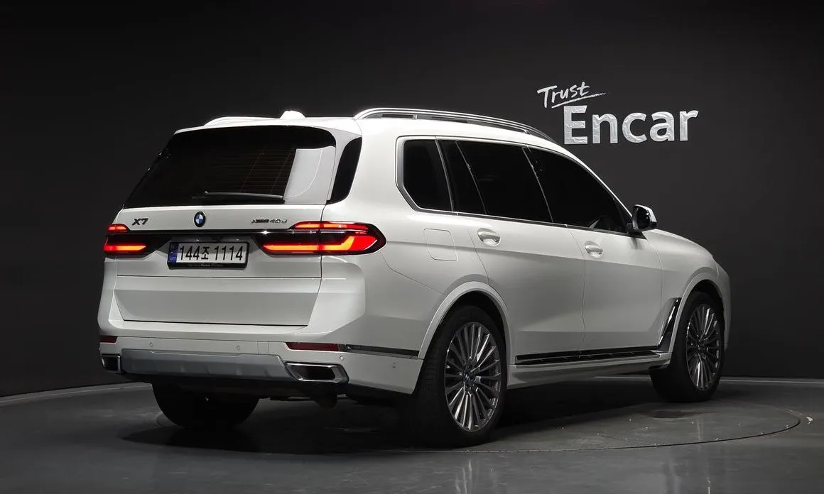 BMW X7 — фото 2