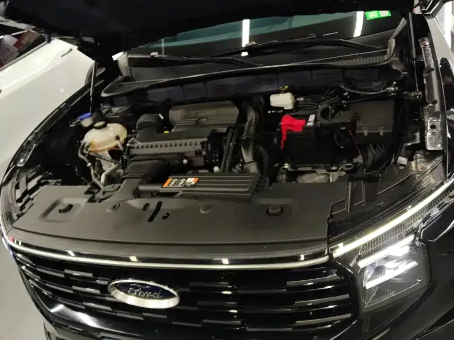 Ford Edge — фото 8