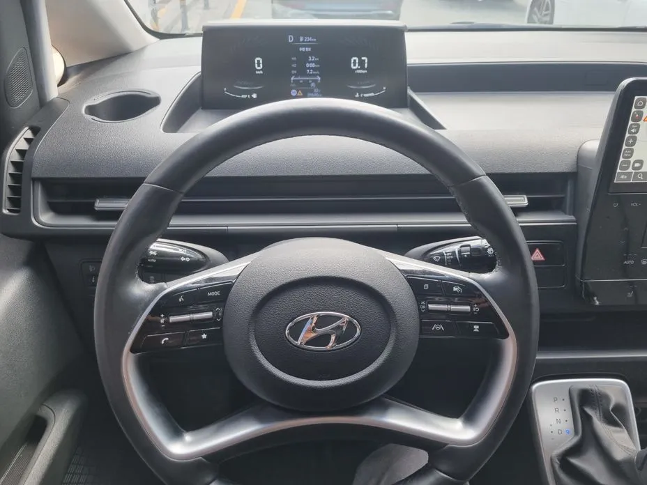 Hyundai Staria — фото 3