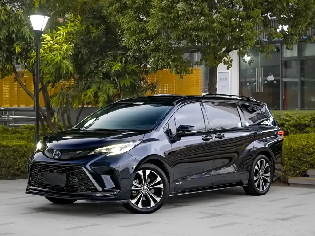 Toyota Granvia — фото 8