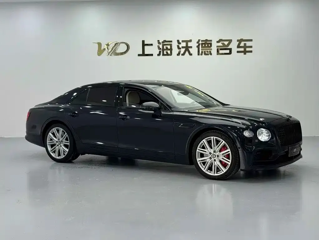 Bentley Flying Spur — фото 2