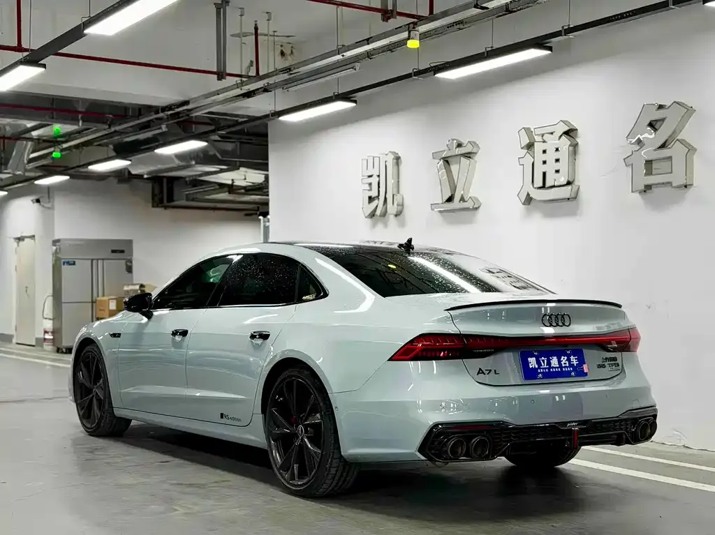 Audi A7L — фото 4