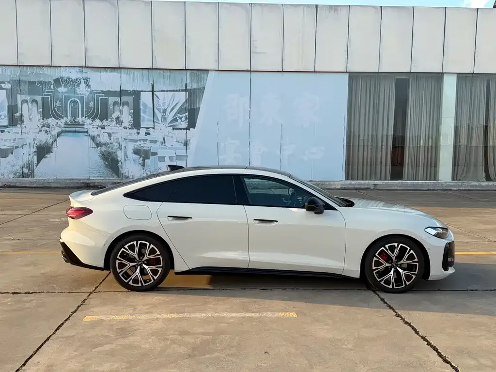 Audi A5L Sportback — фото 6