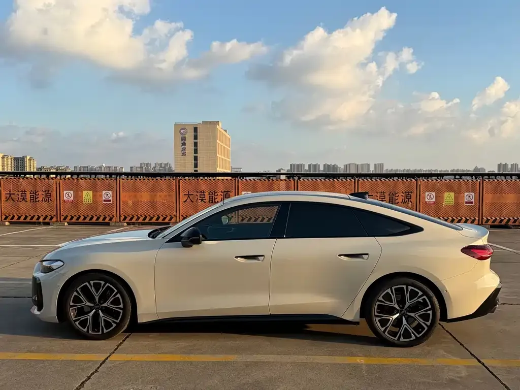 Audi A5L Sportback — фото 9