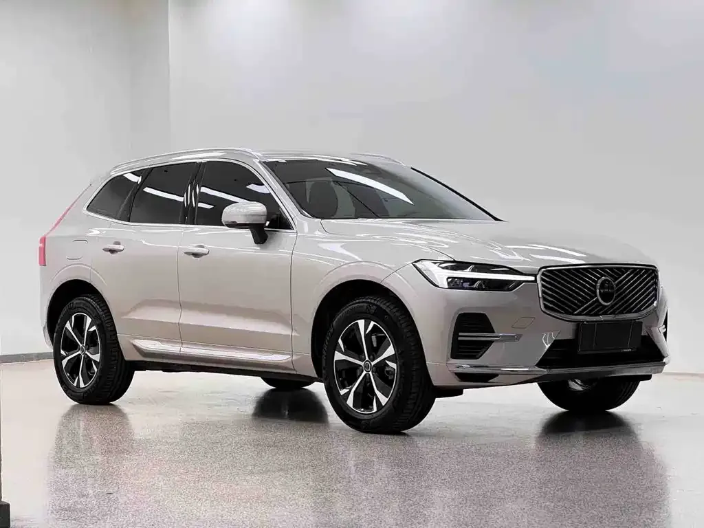 Volvo XC60 — фото 4