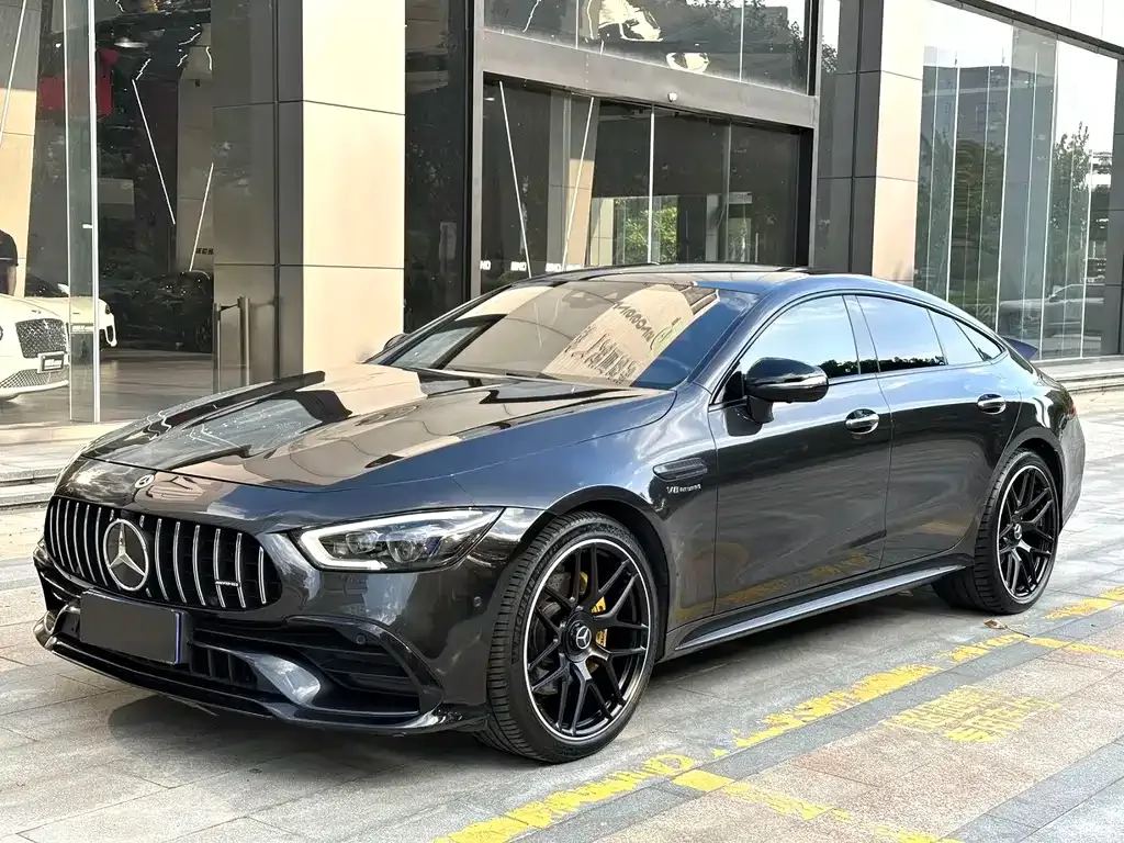 Mercedes-Benz AMG GT — фото 1