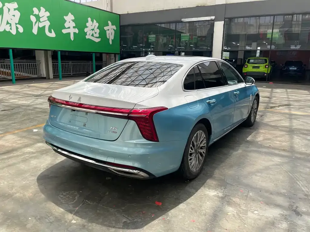 Hongqi H5 — фото 9