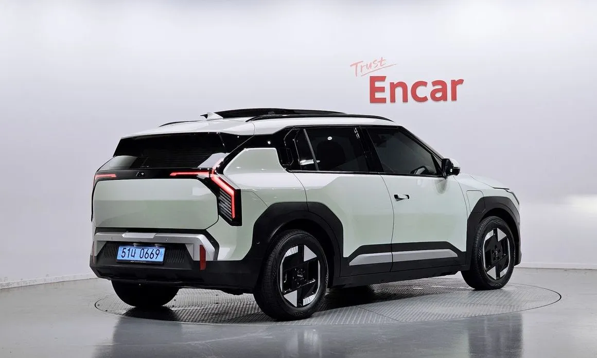 Kia EV3 — фото 9