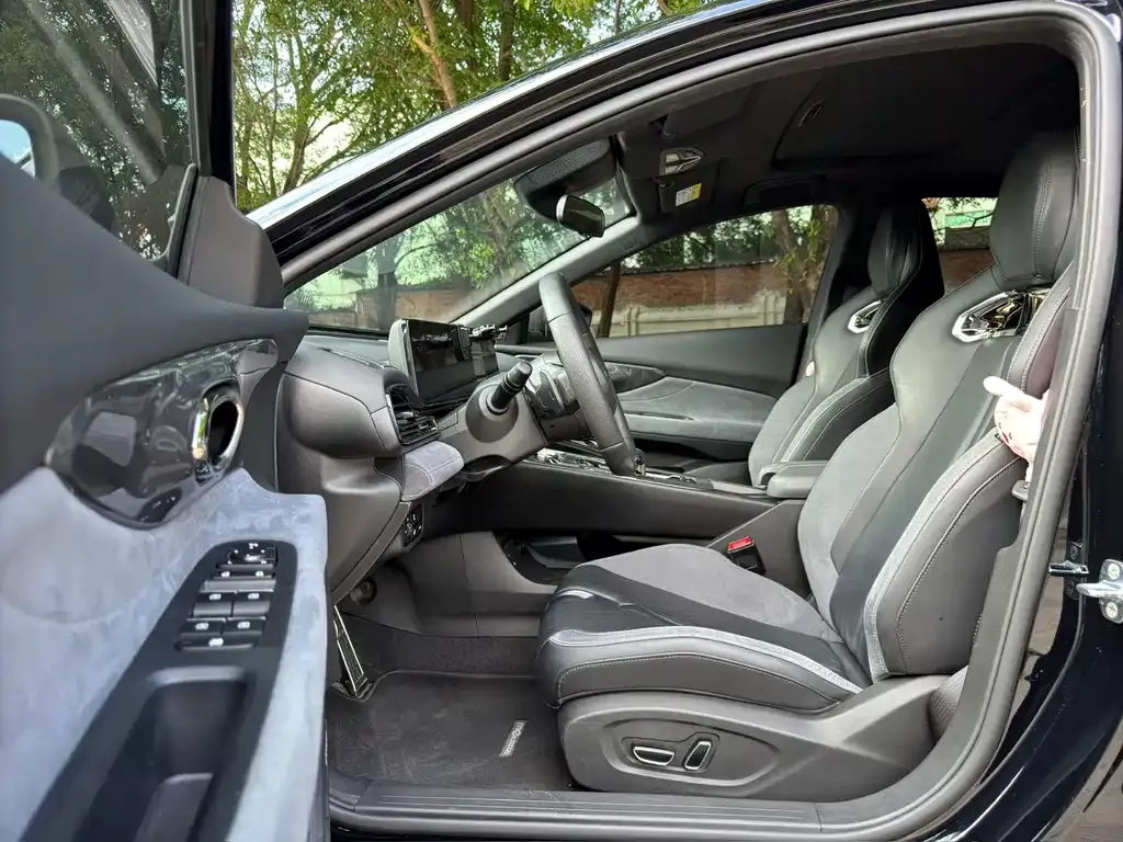 GAC Motor Shadow Leopard — фото 9
