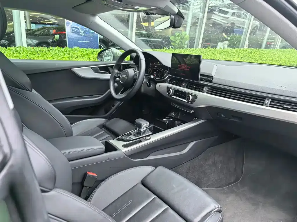 Audi A5 (Import) — фото 2