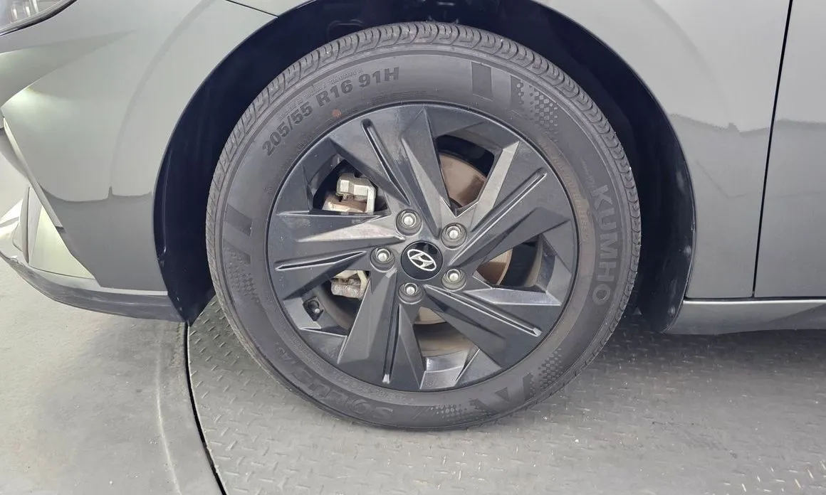 Hyundai AVANTE — фото 9