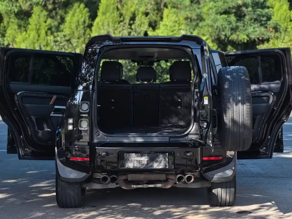 Land Rover Defender — фото 7