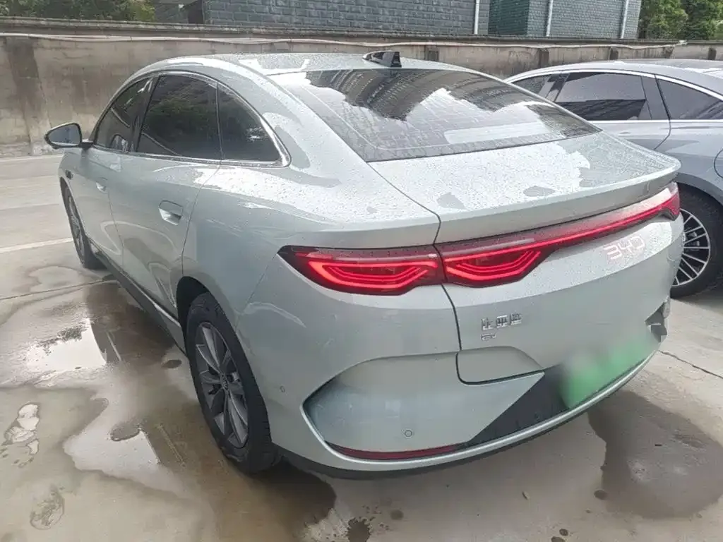 BYD Qin L — фото 5