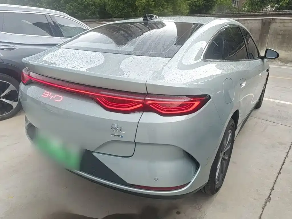 BYD Qin L — фото 4