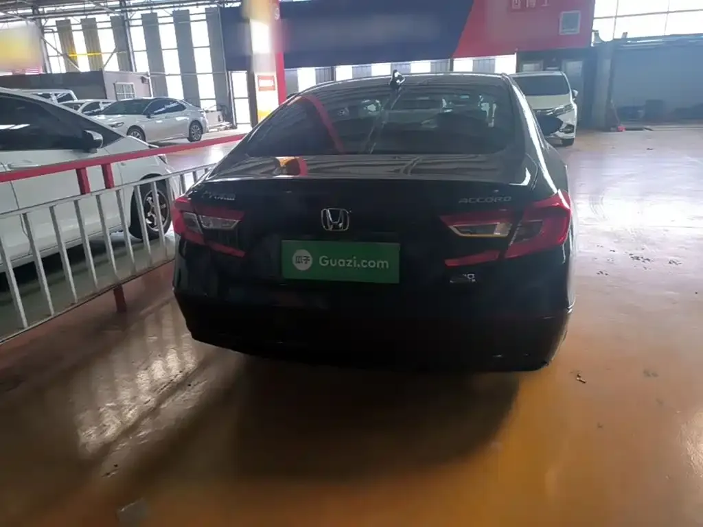 Honda Accord — фото 4