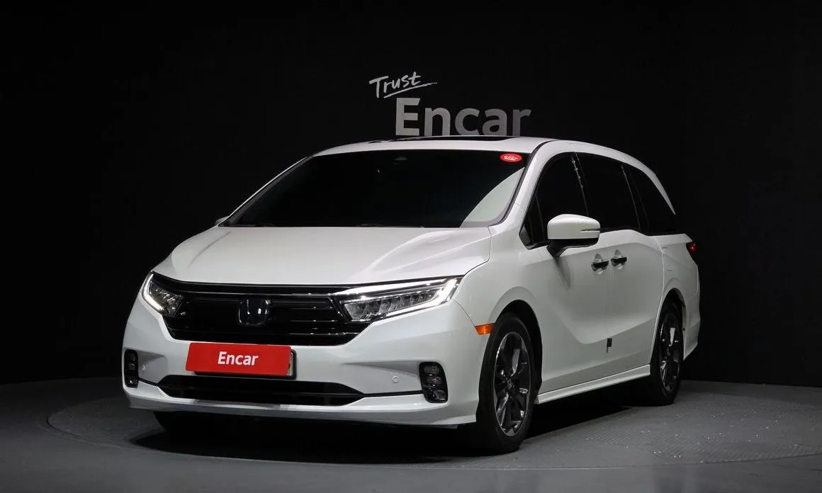 Honda Odyssey — фото 1