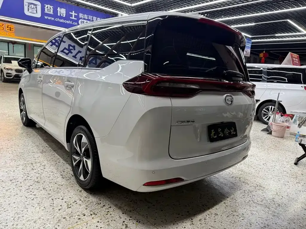 GAC Motor Trumpchi M6 — фото 8