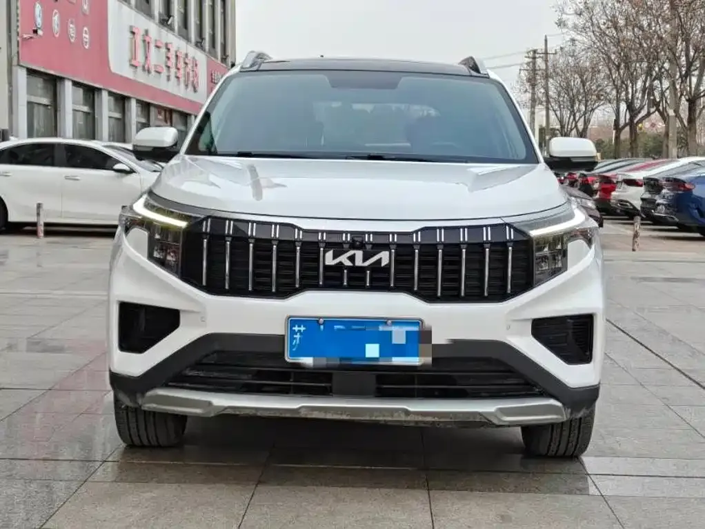 Kia Sportage — фото 7