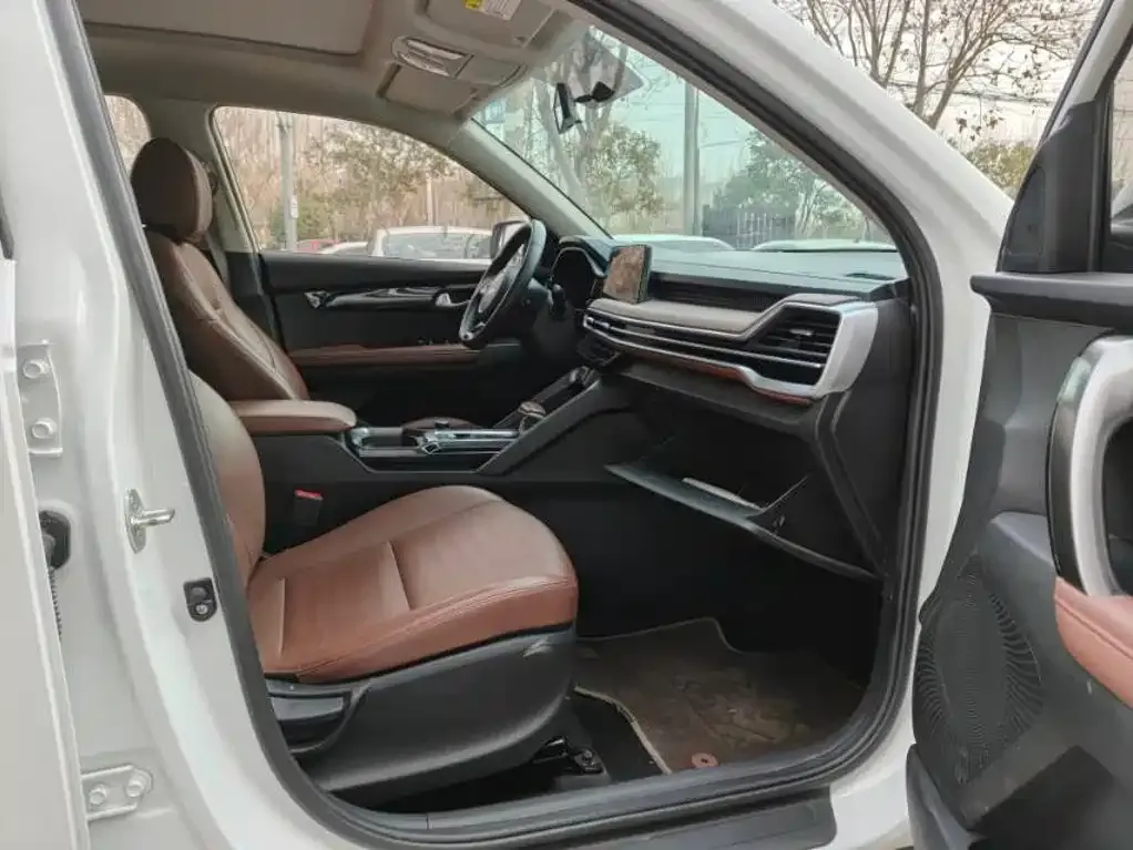 Kia Sportage — фото 8
