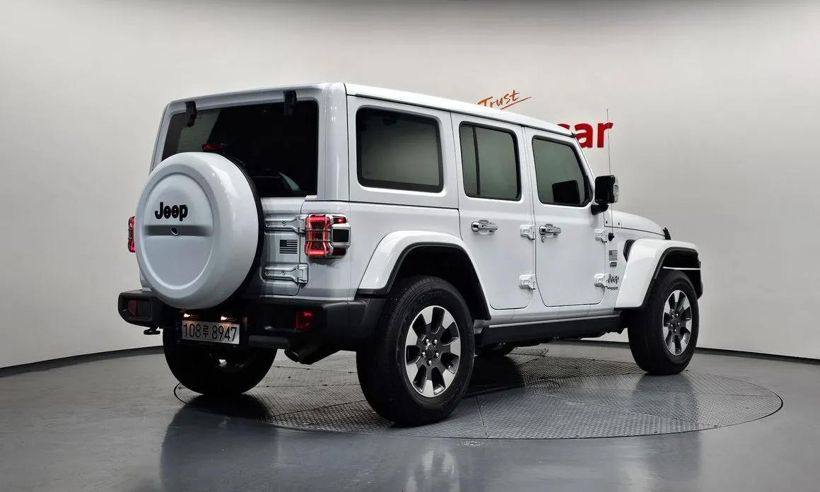 Jeep Wrangler — фото 5