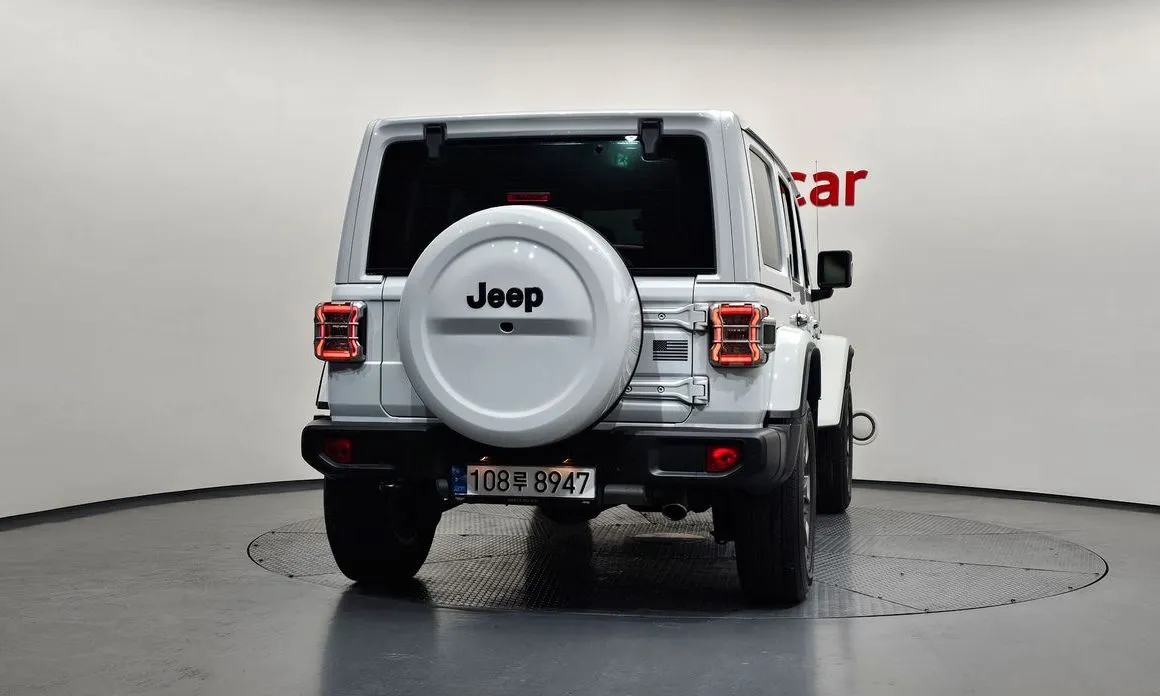 Jeep Wrangler — фото 6
