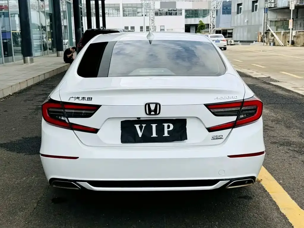 Honda Accord — фото 2