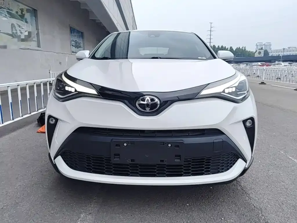 Toyota C-HR — фото 3
