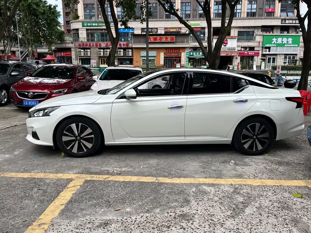 Nissan Teana — фото 10