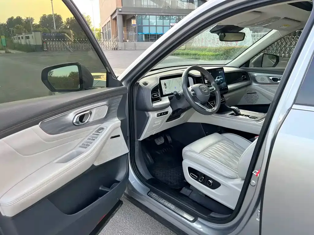 GAC Motor Trumpchi GS8 — фото 2