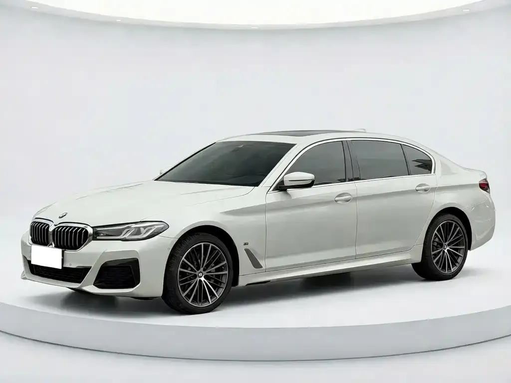 BMW 5 Series — фото 1