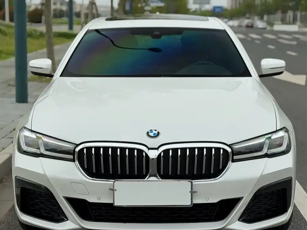 BMW 5 Series — фото 2