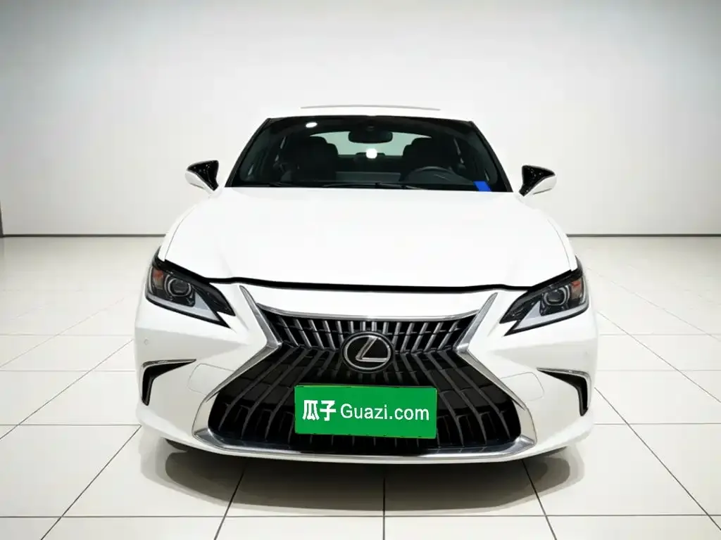 Lexus ES — фото 2