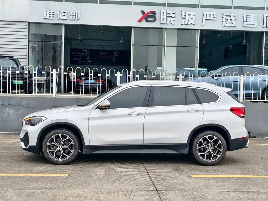 BMW X1 — фото 2
