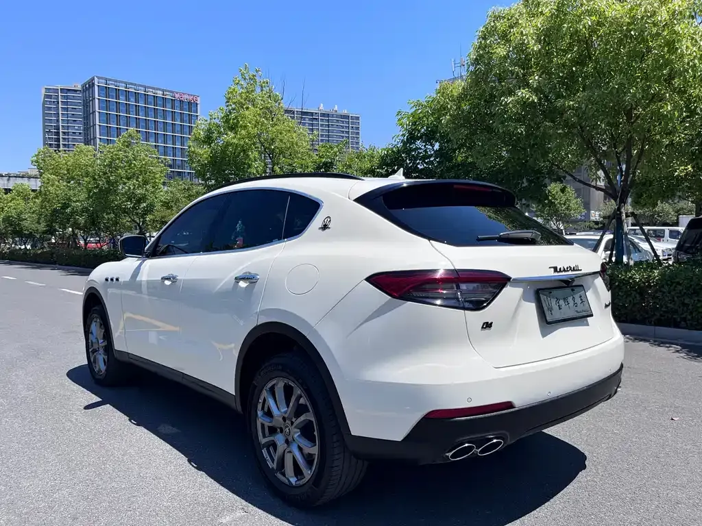 Maserati Levante — фото 5