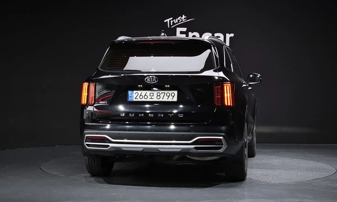 Kia Sorento — фото 5