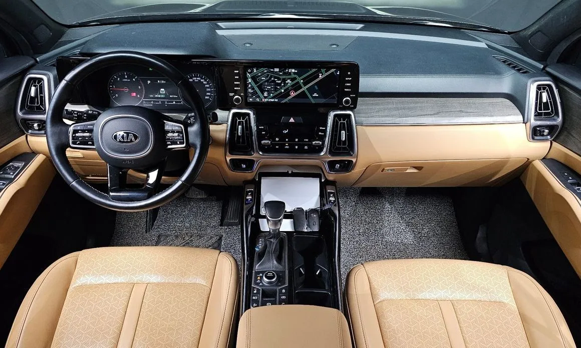 Kia Sorento — фото 10