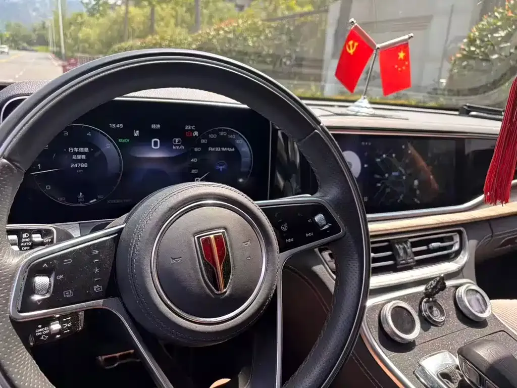Hongqi H9 — фото 10
