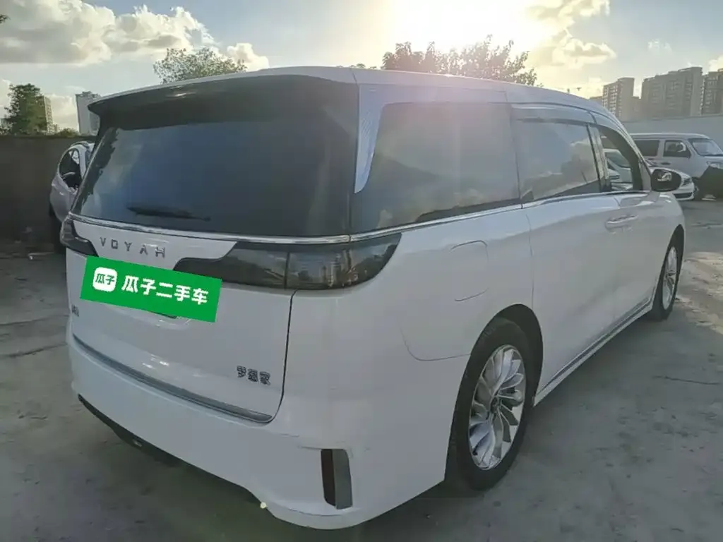 VOYAH Dreamer — фото 5