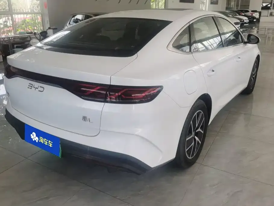 BYD Qin L — фото 9