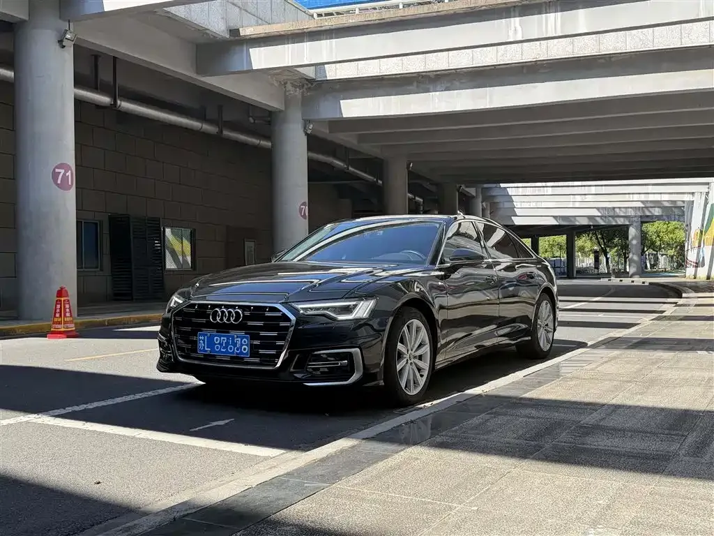 Audi A6L — фото 8