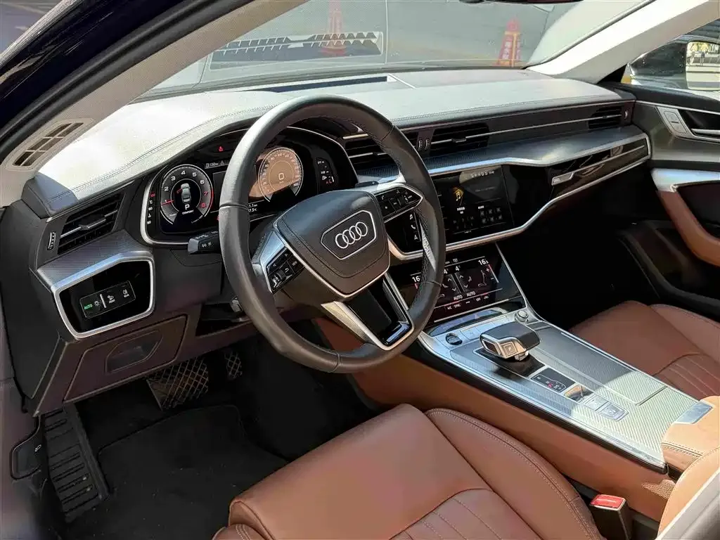Audi A6L — фото 6