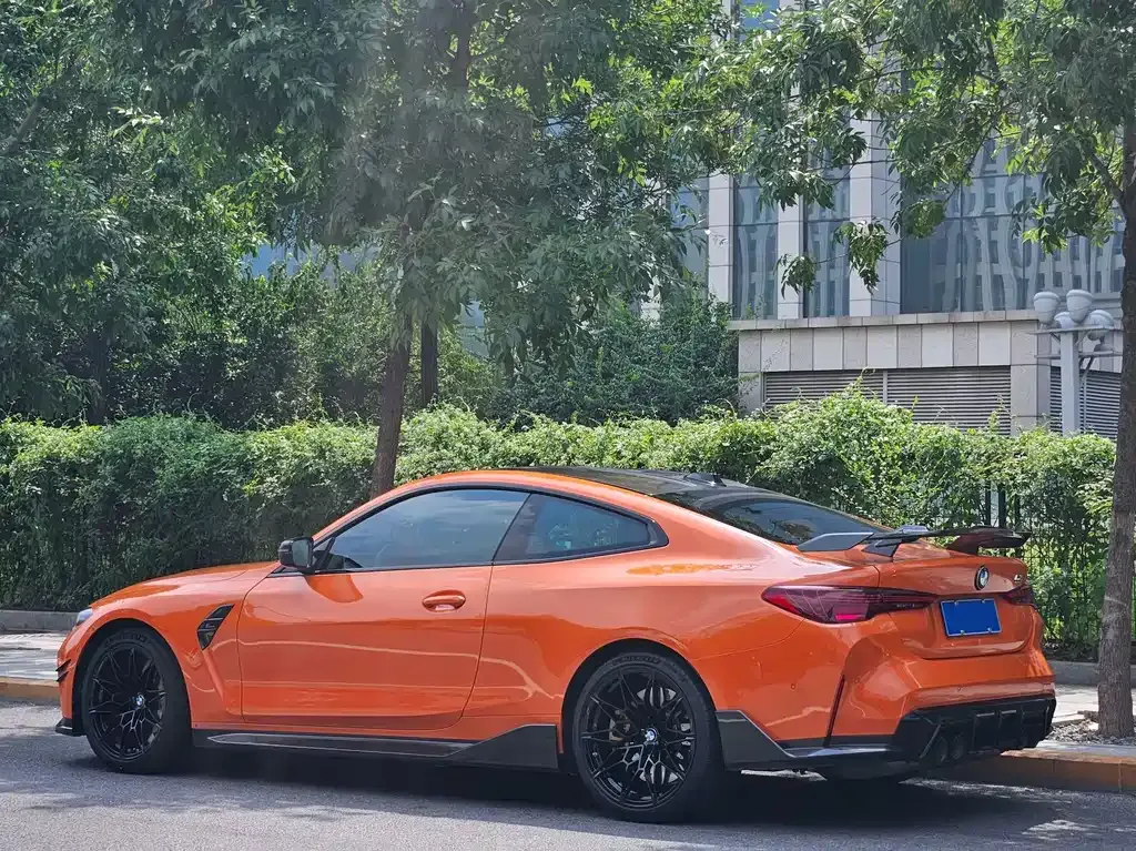 BMW M4 — фото 4