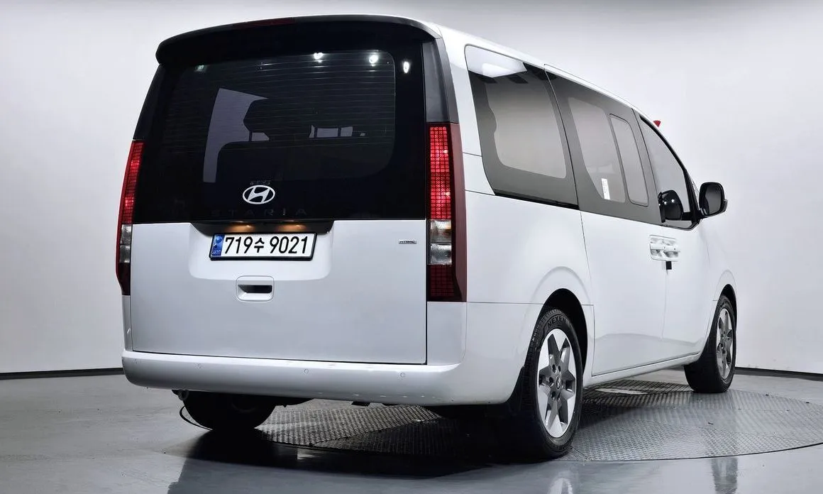 Hyundai Staria — фото 4